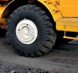 Шины/диски для автомобиля-самосвала МоАЗ